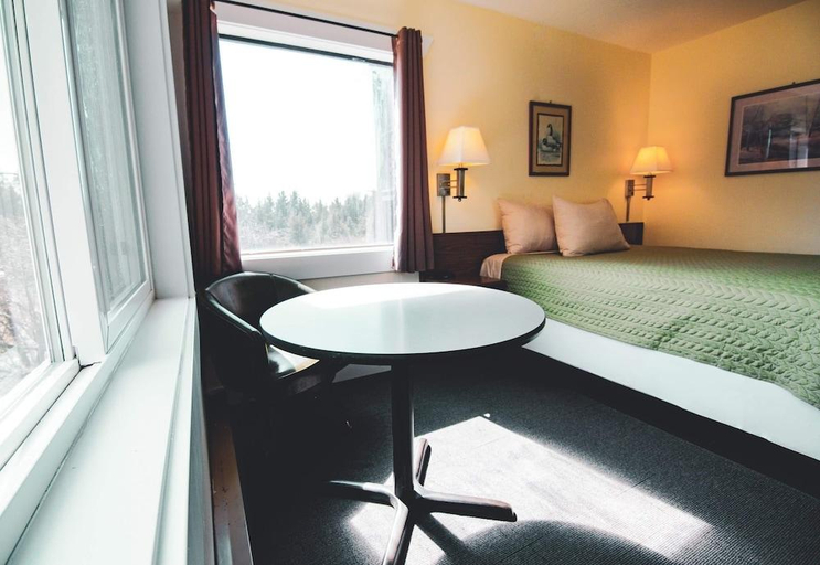 Bedroom 3, Kings Landing, Kenai Peninsula
