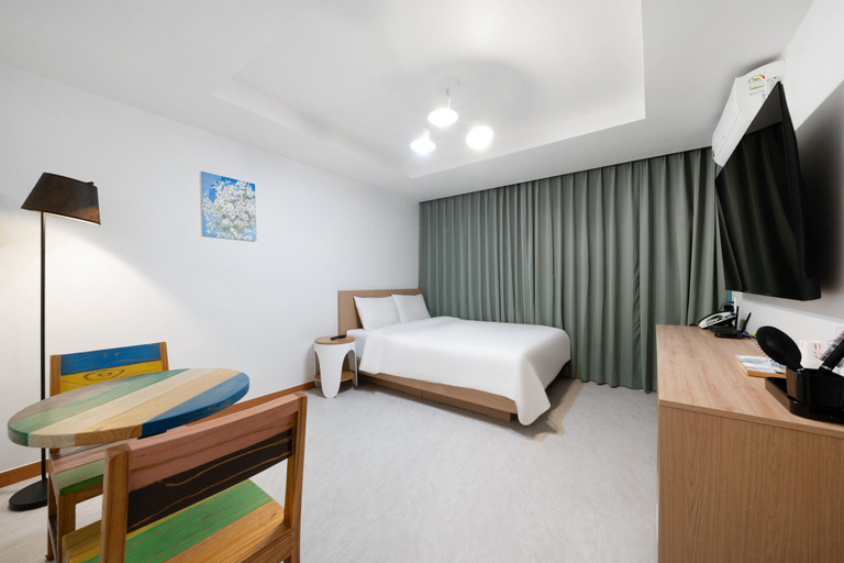 Bedroom 2, Gangneung Crystal Motel, Gangneung