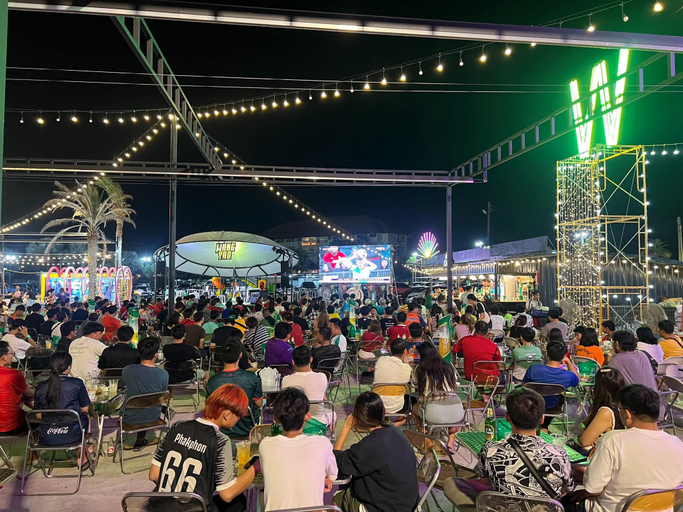 Food & Drinks 3, Your Place, Muang Maha Sarakam