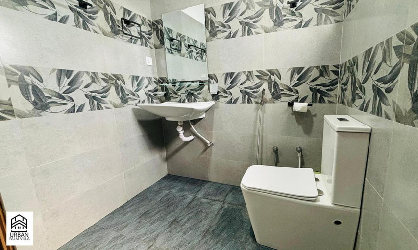 Bathroom 5, Urban Palm Villa, N. Palatha East