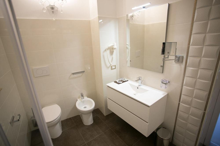 Bathroom, Il Duca, Vibo Valentia