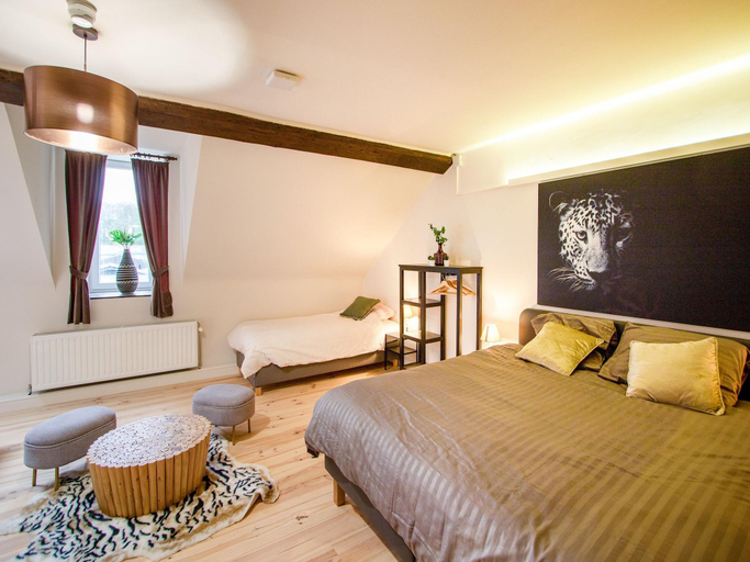 Bedroom 3, Castle with wellness and zipline, Namur
