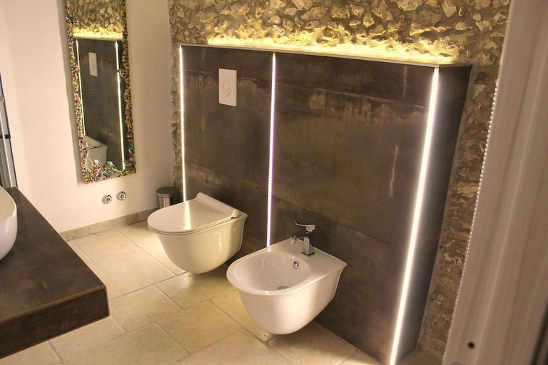Bathroom 5, Il Trappeto, Foggia
