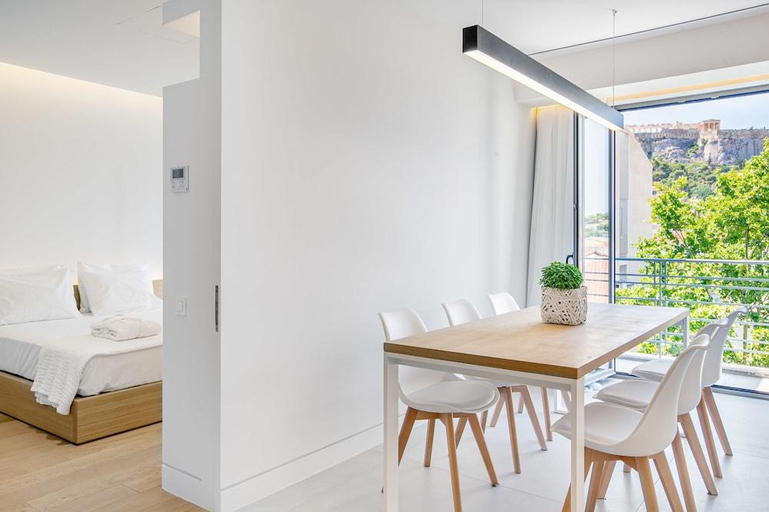 Others 5, Nsplace, Attica