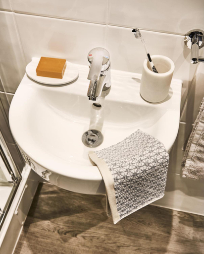 Bathroom 3, For Students Only - Collegiate Plummer House Newcastle, Newcastle upon Tyne