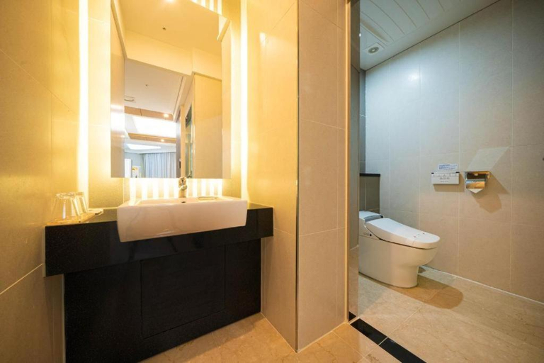Bathroom 5, Naju Hotel Core, Naju