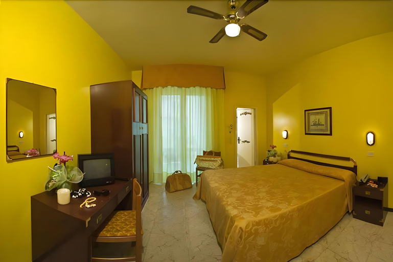 Bedroom, Hotel Maremonti, Pesaro E Urbino