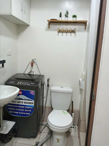 Bathroom 3, SPRING RESIDENCES, Parañaque