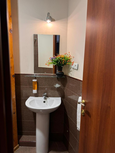Bathroom 5, Hostel Aleksandria, Tbilisi