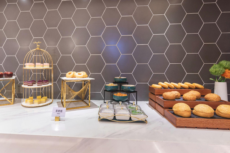 Food & Drinks 5, Atour Hotel Hangzhou Wulin Square Zhengjiang University Xixi campus, Hangzhou