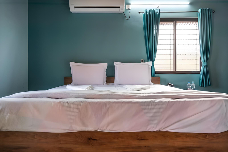 Bedroom 3, Leo Wooden Resort, Koppal