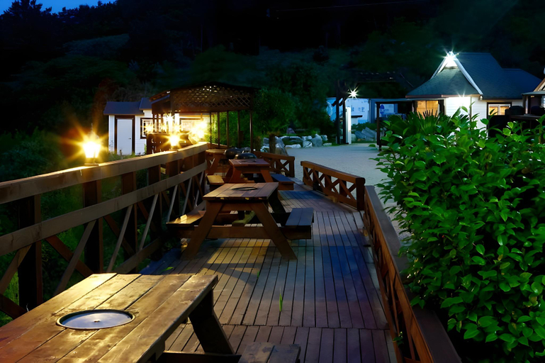 Others 5, Aquamarine Pension, Pohang