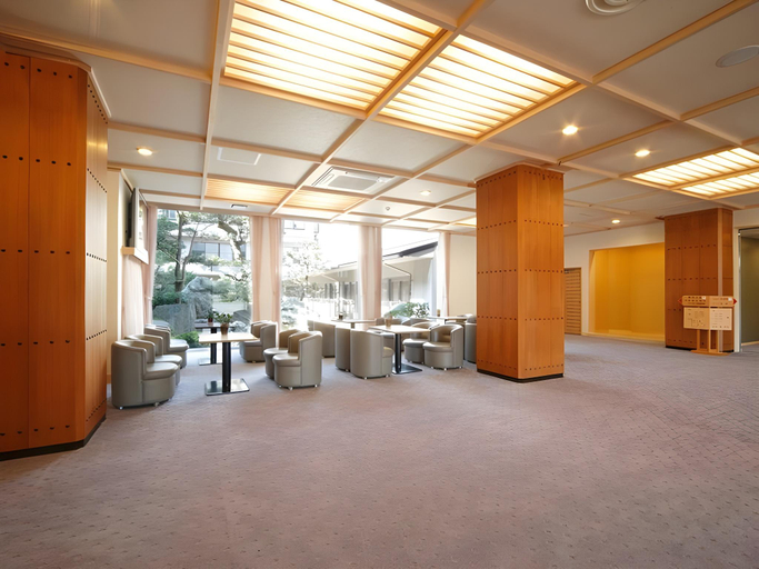 Public Area, Seiryukaku Ryokan, Awara