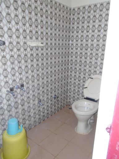Bathroom 4, Sakthimurugan residency, Namakkal
