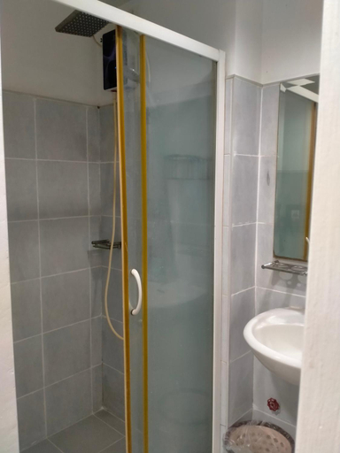 Bathroom 5, Sea Residences Ace, Pasay City