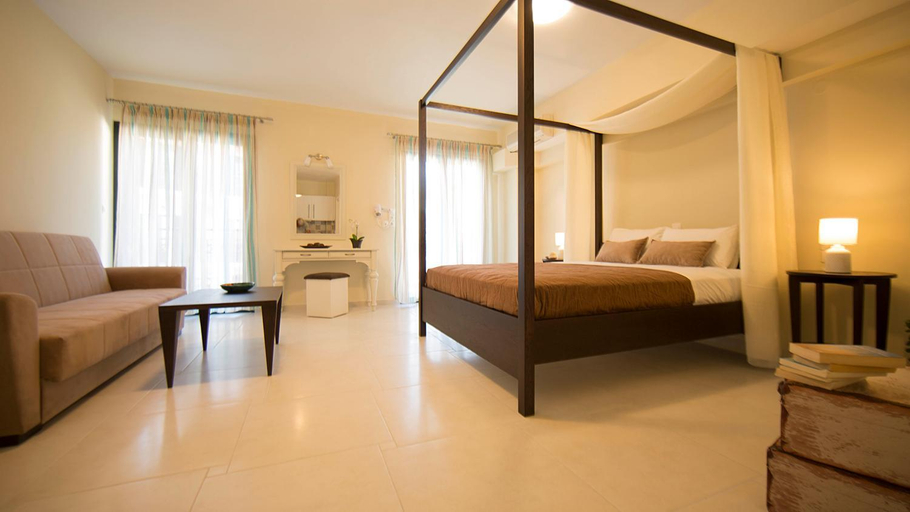 Others 4, Amfilissos Hotel, North Aegean