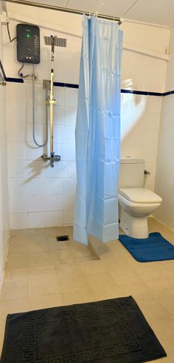 Bathroom 3, Hotel Coral Bay, Kuchchaveli