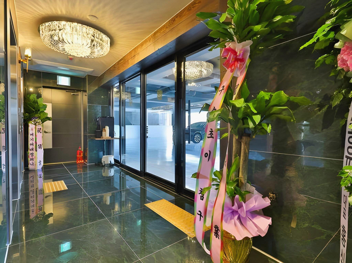 Sport & Beauty 5, Hotel Coolstay Lions Park - Formerly Hotel February Lions Park  , Dong