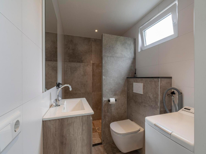 Bathroom 3, Family Home near Dunes and Beach, Zijpe