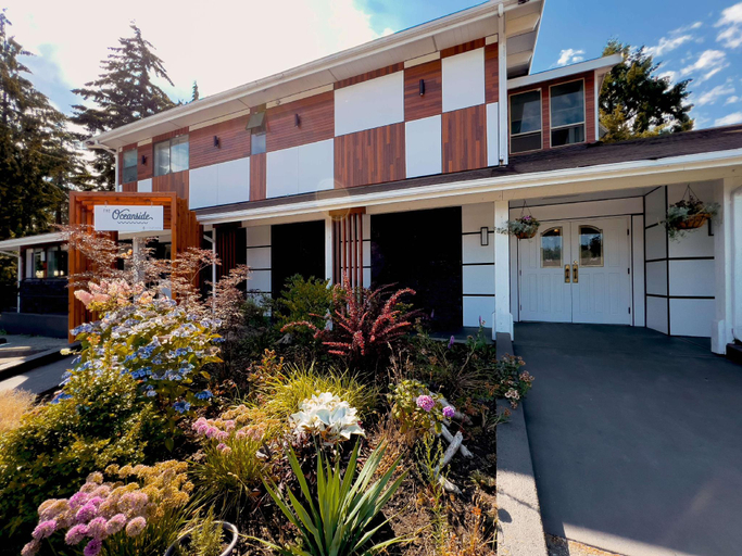Exterior view 5, The Oceanside, a Coast Hotel, Sunshine Coast