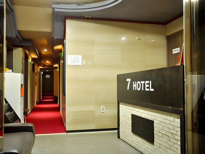 Others 3, Myeongdong 7 Hotel, Jung