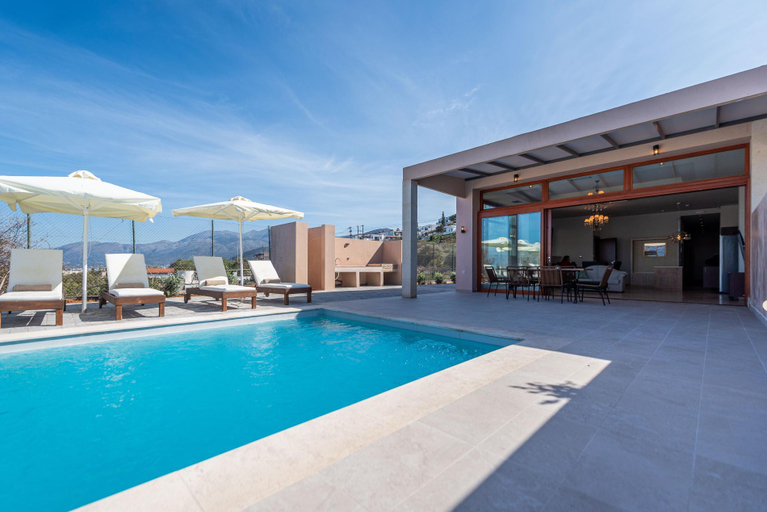 2, Luxury Villa Suzana, Crete