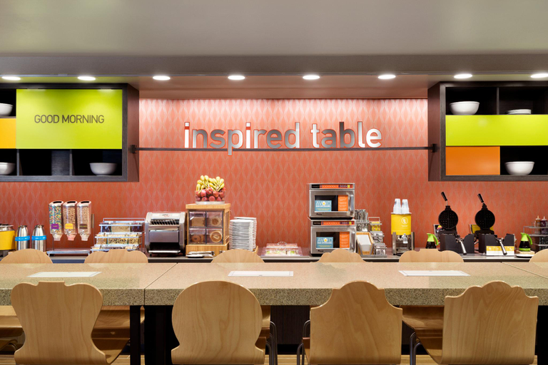 Food & Drinks 5, Home2 Suites By Hilton Phoenix Glendale-Westgate, Maricopa