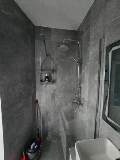 Bathroom 2, Sea View Apartments, Durrësit