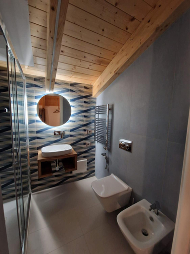 Bathroom 3, Otium Relais, Salerno