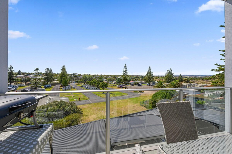 Others 5, Hamptons By The Beach - C21 SouthCoast Holidays, Adelaide