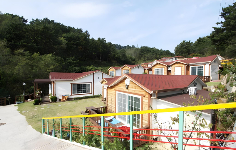 Others 2, Youngduk Badagongwon Pension, Yeongdeok