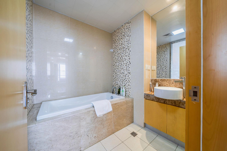 Bathroom 3, Phoenix International Serviced Apartment, Suzhou