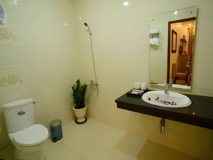 Bathroom 4, Ngoi Sao Lien Do Hotel, Bảo Lộc