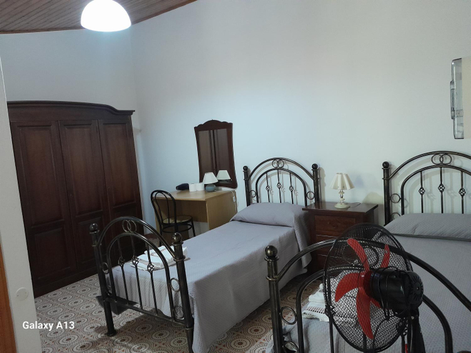 Bedroom 2, Antichi Sapori da Speranza affittacamere, Nuoro
