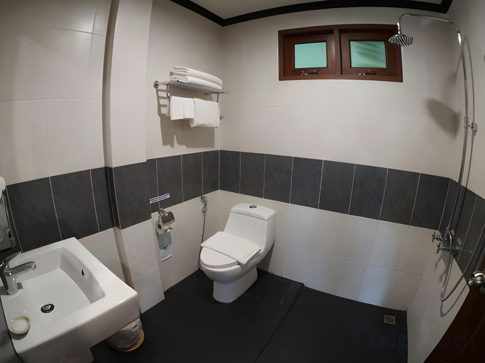 Bathroom 4, Pai Tan Villas, Phuket Island