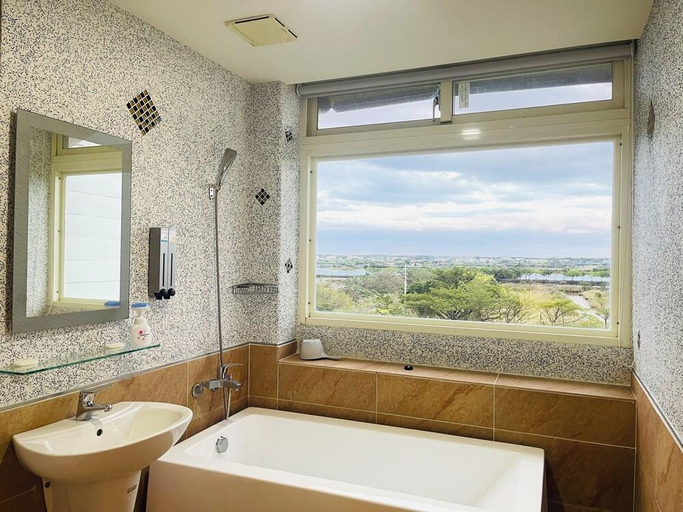 Bathroom 3, Aquatic Bird Homestay, Yilan
