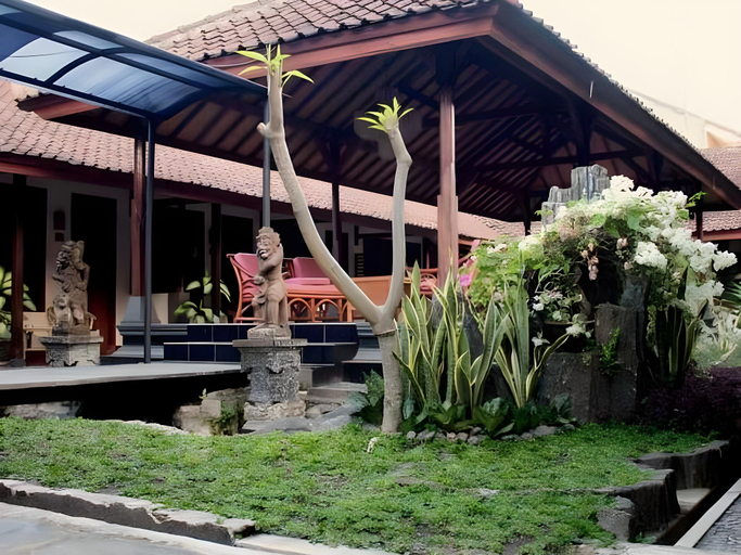 Others 2, Hotel Ratih, Lombok