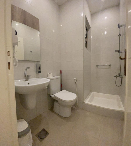 Bathroom 5, Aster Hotel Aqaba, Aqaba