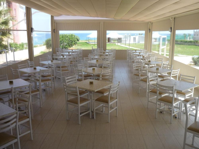 3, PENELOPE BEACH HOTEL APTS