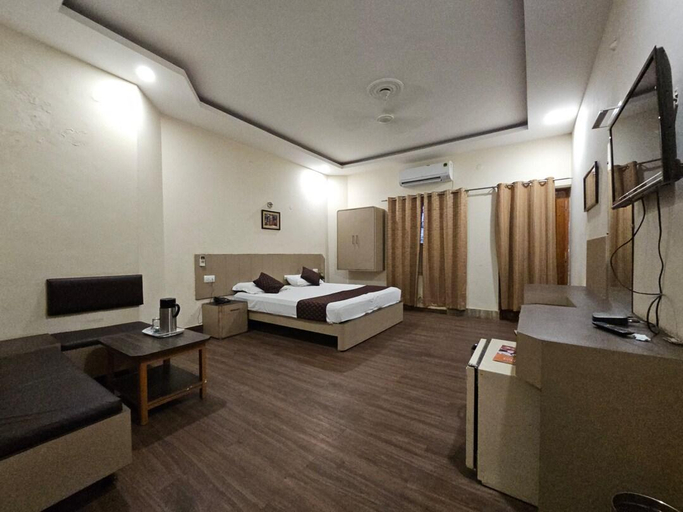 Bedroom 3, Hotel Padmini International, Varanasi