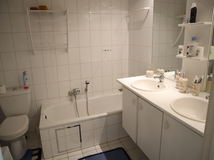 Bathroom 4, Apartment in Nieuwpoort near the Marina, West-Vlaanderen