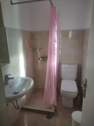 Bathroom 3, Albatross, North Aegean