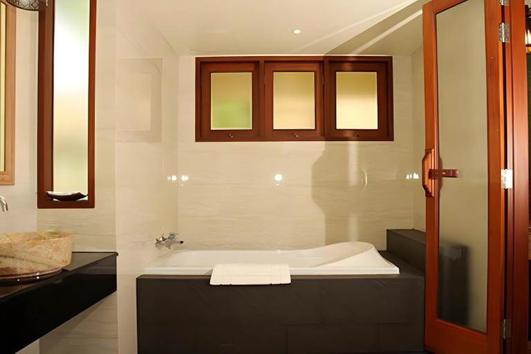 Bathroom 4, Chivapuri Beach Resort, Koh Chang