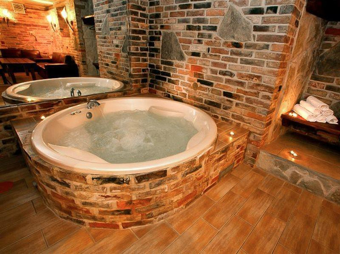 Bathroom 5, Hotel Imperial, Tallinn