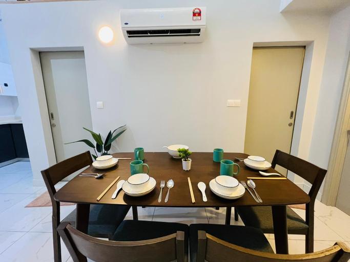 Others 3, Arte Cheras Duplex by DeUrban, Kuala Lumpur