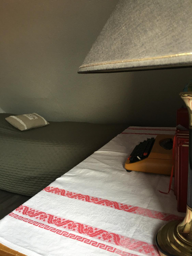 Bedroom 2, Bienvenue en Alsace, Bas-Rhin