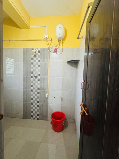 Bathroom 2, Surya Homestay, Gokarna, Uttara Kannada