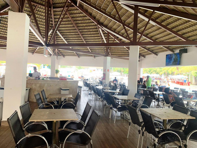 Food & Drinks 4, Lacqua diRoma - Melhor Parque Aquatico de Caldas com Piscina de Ondas, Caldas Novas