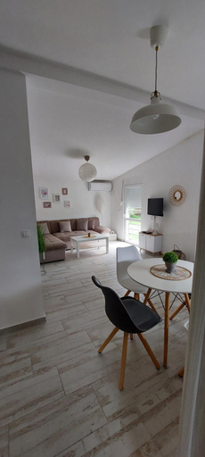 Others 4, Apartmani Sutomore Tri Palme