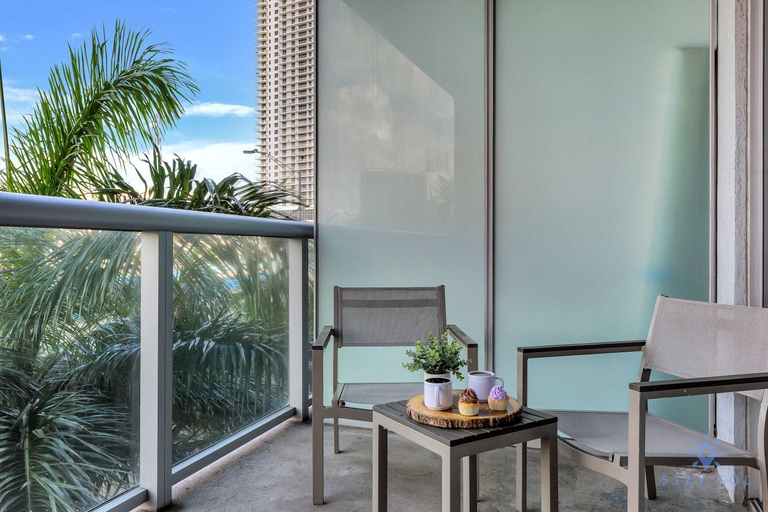 Others 2, Spectacular Studio Amazing Amenities Bay View, Broward